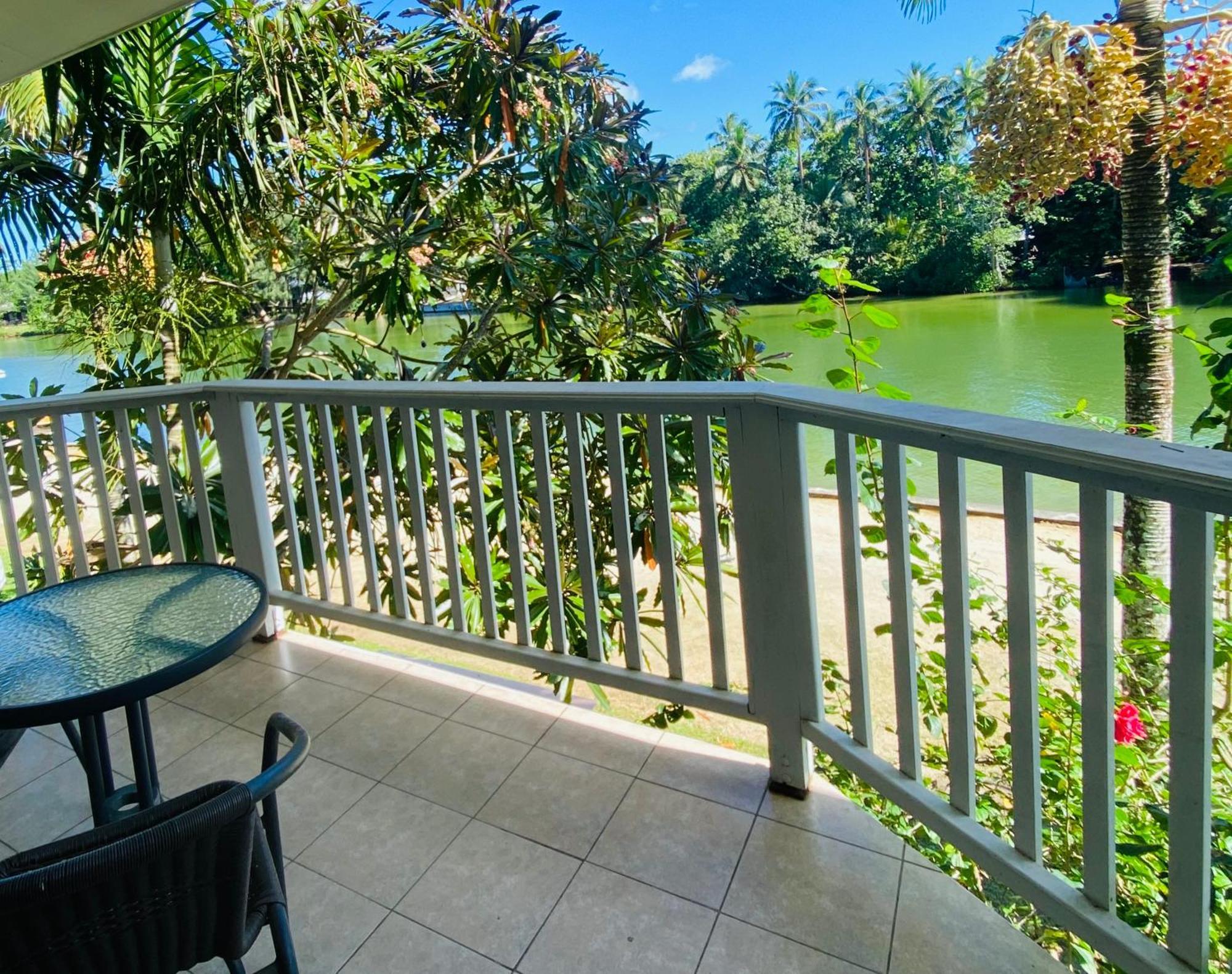 Tropicana Lagoon Apartments Πορτ Βίλα Εξωτερικό φωτογραφία