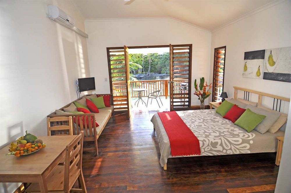 Tropicana Lagoon Apartments Πορτ Βίλα Εξωτερικό φωτογραφία